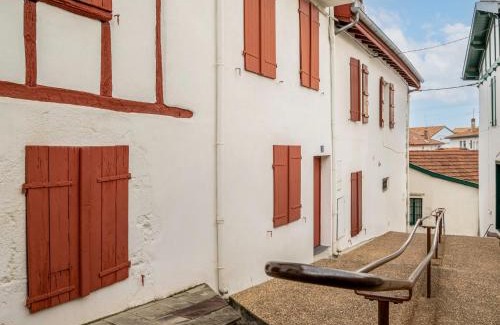 Ciboure Apartment | Apartment Passage de l'escalier by Interhome