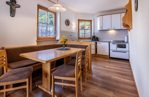 Sluderno Apartment | Apartment 'Patztauhof Tartscher Bühel' with Mountain View, Private Terrace and Wi-Fi