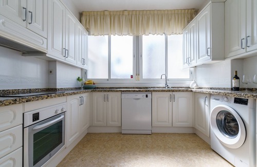 Fuengirola Apartment | Apartment 'Penthouse Victoria' with Sea View, Wi-Fi and Air Conditioning