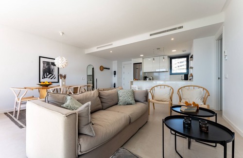 Fuengirola Apartment | Apartment "Penthouse Middel Views" with Pool & Wi-Fi