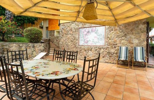 Pineland Apartment | Apartment Pineland app Garden by Interhome