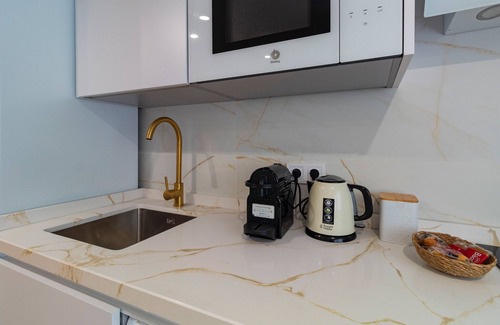 La Corza Apartment | Apartment 'Piso Junto Sta Justa 3' with Wi-Fi and Air Conditioning