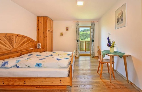 Villnoss Apartment | Apartment "Planatschhof Fermeda" with Mountain View, Balconies & Wi-Fi