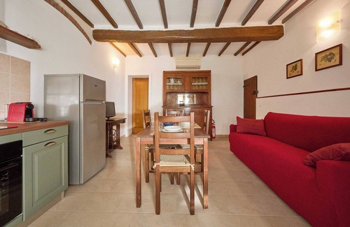 Gavorrano Apartment | Apartment 'Podere Le Sugherine - Camino' with shared pool, Wi-Fi and air conditioning
