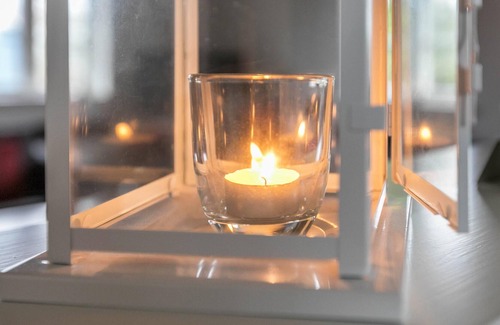 Hillgroven Apartment | Apartment “Pony Peters Ferienwohnung 3” close to the Dyke with Wi-Fi, Terrace & Garden