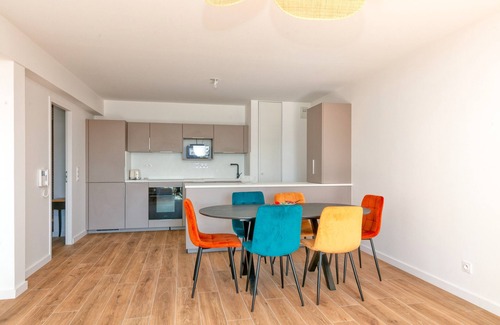 Le Croisic Apartment | Apartment 'Port Lin Proche Océan' with Balcony and Wi-Fi