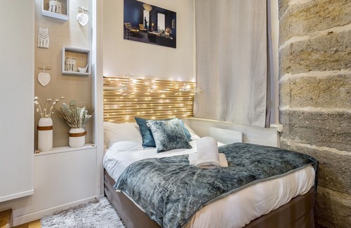 Terreaux - Bat d'argent Apartment | Apartment-Premium-Whirlpool bath-City view-Luxe aux Terreaux