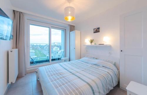 Bredene Apartment | Apartment PURA VIDA by Interhome