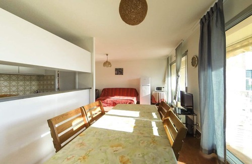 Le Lavandou Apartment | Apartment rental in the Lavandou city center, large 3 rooms apt close to the beach, TV, Parking