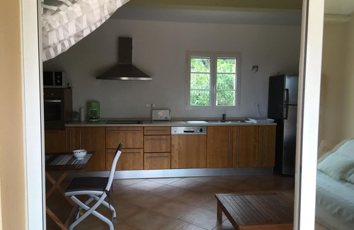 Saint-Florent Apartment | Apartment rental (spacious T2) on Saint Florent roya beach (sand)