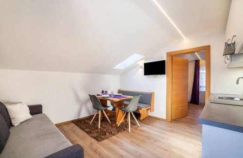 Tesimo Apartment | Apartment 'Residence Alpina Comfort Nr 6' with Shared Pool, Balcony and Wi-Fi