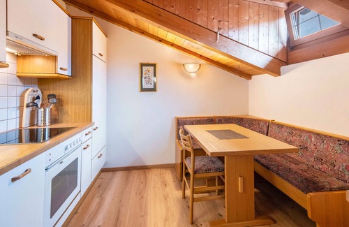 Silandro Apartment | Apartment 'Residence Schnatzhof D13' with Mountain View, Shared Pool and Wi-Fi