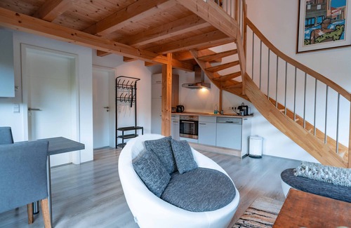 Jungholz Apartment | Apartment 'Reuterwanne' with Mountain View, Private Terrace and Wi-Fi