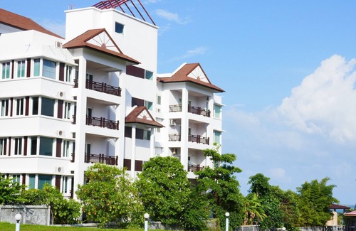 Khanom Apartment | Apartment right on the beach in southern Thailand