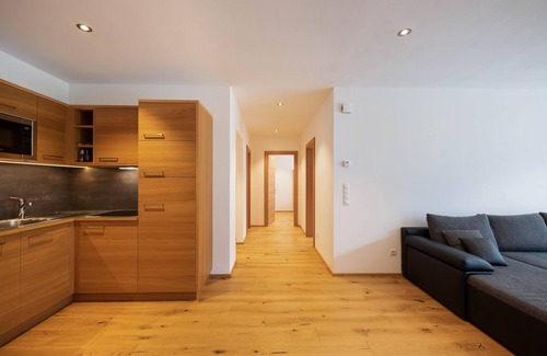 Lagundo Apartment | Apartment “Rivus Palus” with Mountain View, Pool, Terrace, Garden & Sauna