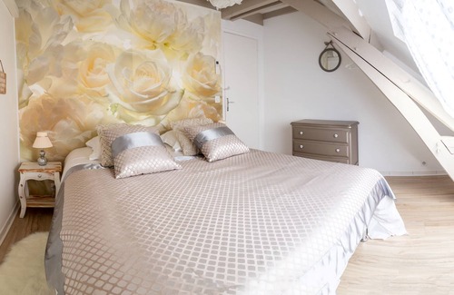 Epernay Apartment | Apartment-Romantic-Ensuite with Jet bath