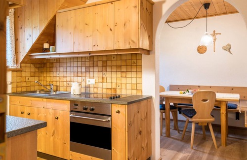 Renon Apartment | Apartment 'Ronacherhof Ringelblume' with Shared Garden and Wi-Fi