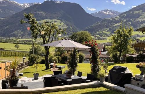 Hart im Zillertal Apartment | Apartment Rosalie by Interhome