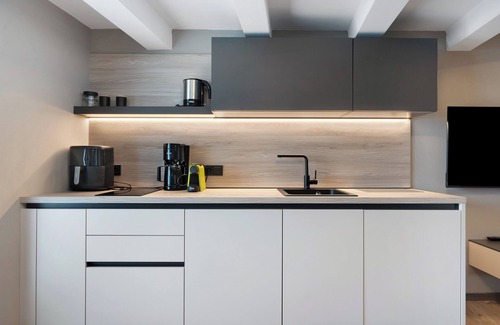 Marlengo Apartment | Apartment 'Rosalia' with Mountain View, Shared Pool and Wi-Fi