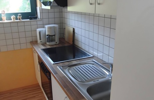 Voehl Apartment | Apartment 'Rösner' with Private Terrace, Shared Garden and Wi-Fi