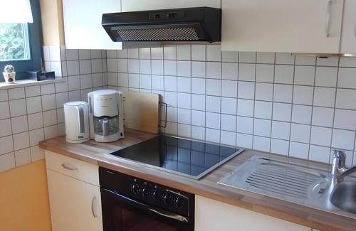 Voehl Apartment | Apartment 'Rösner' with Private Terrace, Shared Garden and Wi-Fi