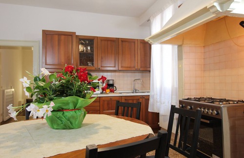 San Polo Apartment | Apartment Rossini (250m Rialto's Bridge)