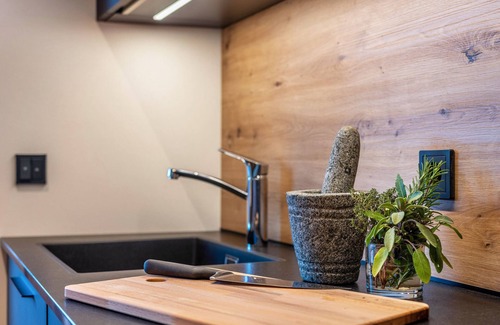 Renon Apartment | Apartment 'Rotwandterhof Bienenstock' with Mountain View, Shared Garden and Wi-Fi