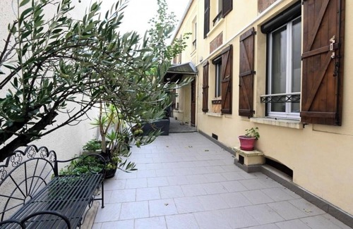 Suresnes Apartment | Apartment rue Carnot