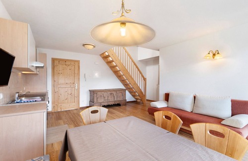 La Valle Apartment | Apartment 'Rungghof 2' with Mountain View, Shared Terrace and Wi-Fi