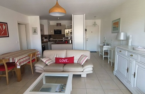 Andernos-les-Bains Apartment | Apartment Standing Le Magellan for 4 people