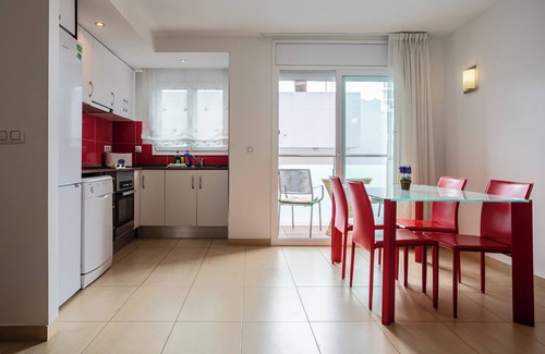 Lloret Town Center Apartment | Apartment 'S21 Sa Caleta ' with Sea View, Wi-Fi and Air Conditioning