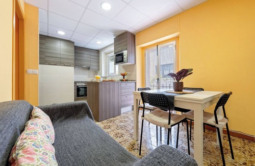 Costa Dorada Apartment | Apartment 'Sant Joan' with Balcony and Wi-Fi