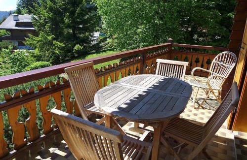Villars-sur-Ollon Apartment | Apartment Sapin Bleu 5 by Interhome