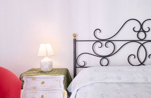 Piombino Apartment | Apartment 'Sara's' with Private Balcony and Wi-Fi