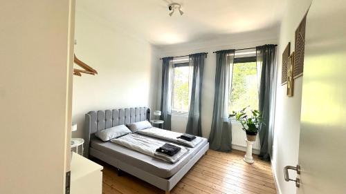 Linn Apartment | Apartment Savanna im historischen Stadtkern Linn in Krefeld, nähe Düsseldorf Messe, Airport, Parkmöglichkeiten direkt vor dem Haus