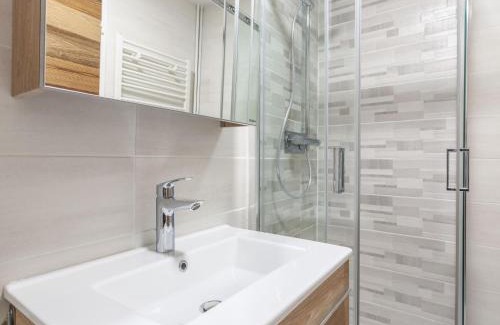 Le Lavachet Apartment | Apartment Savoy - Lavachet by Interhome