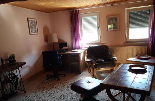 Sinntal Apartment | Apartment 'Scholz' with Shared Garden and Wi-Fi
