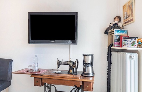 Unterkirnach Apartment | Apartment 'Schwarzwaldhirsch' with Private Terrace and Wi-Fi