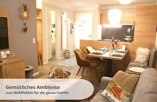 Feldberg Apartment | Apartment 'Schwarzwaldschick' - directly on the ski slope, with mountain view, whirlpool tub