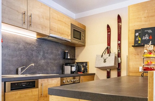 Feldberg Apartment | Apartment 'Schwarzwaldschick' - directly on the ski slope, with mountain view, whirlpool tub