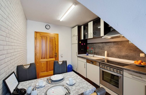 Schwerte Apartment | Apartment 'Schwerter Altstadt Fewo 1' with Wi-Fi