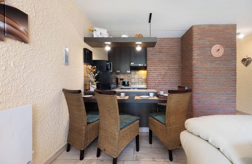 Tossens Apartment | Apartment 'Seeadler' with Balcony and Wi-Fi