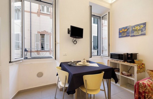 Loano Apartment | Apartment 'Smart Home Loano' with Air Conditioning