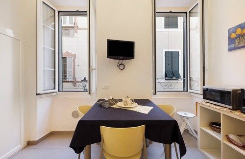 Loano Apartment | Apartment 'Smart Home Loano' with Air Conditioning