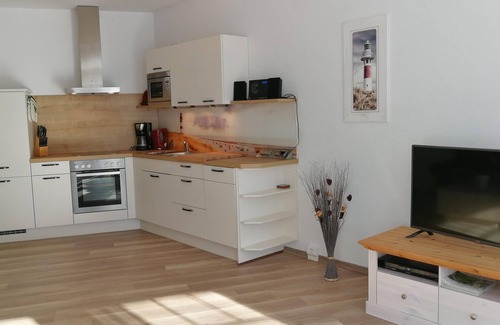 Graal Mueritz Apartment | Apartment "Sommerwind" for 2 adults plus extra bed for 2 children up to 12 years on the 1st floor