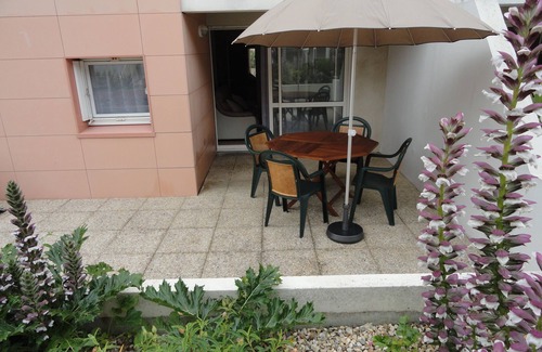 La Rochelle Apartment | Apartment south facing, renovated, bright and functional.