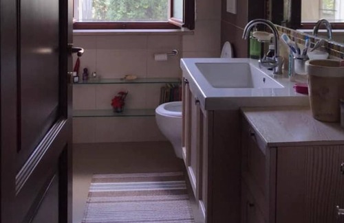 San Giovanni di Baiano Apartment | Apartment 'Spoleto' with Garden & A/C