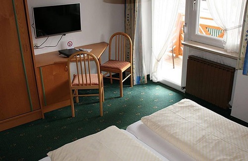 Stuhlfelden House | Apartment Standard, shower, toilet - Schweizerhaus, Hotel-Gasthof
