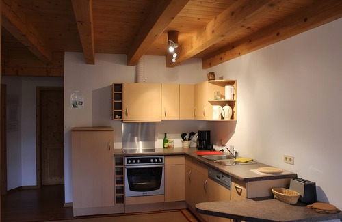 Schonach im Schwarzwald Apartment | Apartment 'Südlicht' with Mountain View, Shared Terrace and Wi-Fi