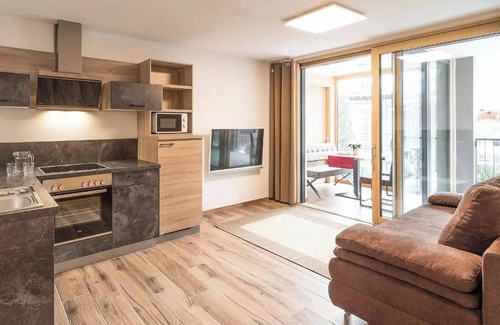 Sand in Taufers Apartment | Apartment 'Superior Xl- 0 Right' with Mountain View, Shared Pool and Wi-Fi